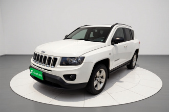 Jeep 指南者(进口) 2015款 2.0L 两驱运动版