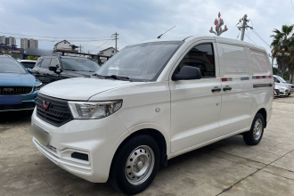 五菱汽车 五菱宏光V 2021款 1.5L劲取版封窗车LAR