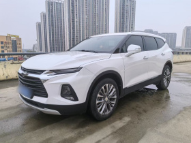 雪佛兰 开拓者 2022款 轻混 650T 7座 威版