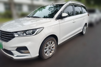 宝骏360 2019款 1.5L 手动精英型 国VI