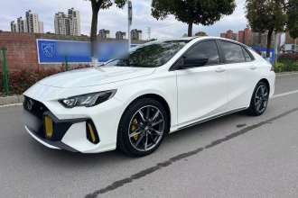 广汽传祺 影豹 2023款 270T DCT J15版