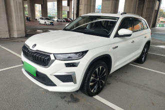 斯柯达 柯迪亚克 2023款 改款 TSI330 7座两驱奢享版