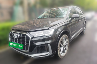 奥迪Q7 2023款 55 TFSI quattro S line运动型