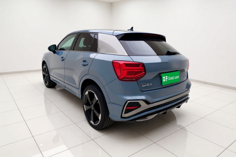 Audi Q2L фото 4