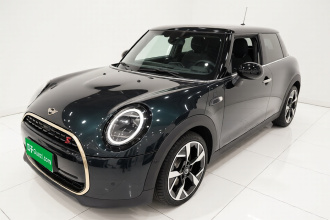 MINI 2025款 2.0T COOPER S 艺术家 五门版