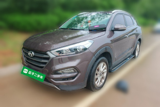 现代 途胜 2015款 1.6T 双离合两驱智能型