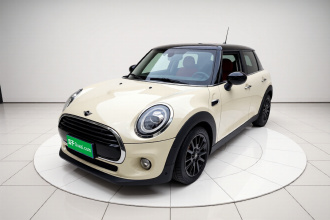 MINI 2019款 1.5T COOPER 经典派 五门版