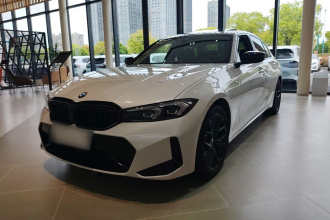 宝马3系 2025款 330Li M运动曜夜套装