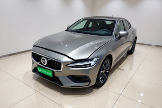 沃尔沃S60 2021款 T4 智逸豪华版