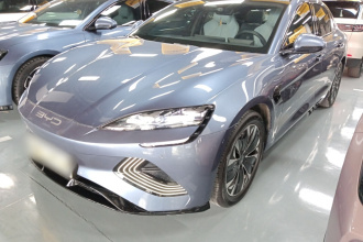 比亚迪 海豹 2022款 550km 标准续航后驱版尊贵型