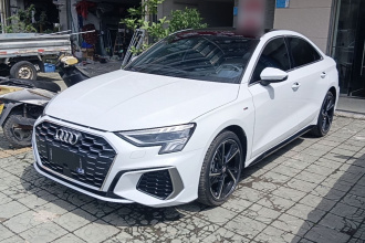 奥迪A3 2021款 A3L Limousine 35 TFSI 时尚运动型