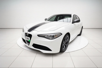 阿尔法·罗密欧 Giulia朱丽叶 2019款 2.0T 280HP Black Package黑标限量版