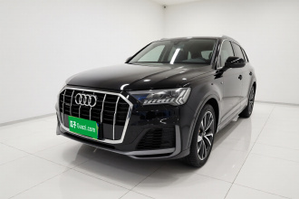 奥迪Q7 2021款 55 TFSI quattro S line运动型