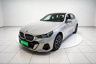 宝马i5 2025款 eDrive 35L M运动套装