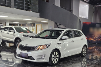 起亚K2 2012款 两厢 1.6L AT Premium