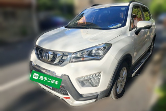 长安CS15 2016款 1.5L 自动时尚版