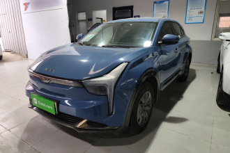 哪吒汽车 2023款 哪吒U-Ⅱ 400 U秀版 磷酸铁锂