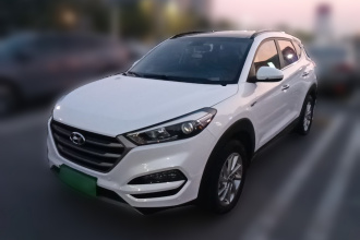 现代 途胜 2018款 1.6T 双离合两驱15周年特别版