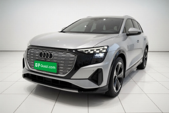 奥迪Q5 e-tron 2023款 40 e-tron 星耀型 锦衣套装