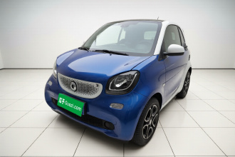 smart fortwo 2019款 0.9T 66千瓦硬顶风擎版 国VI
