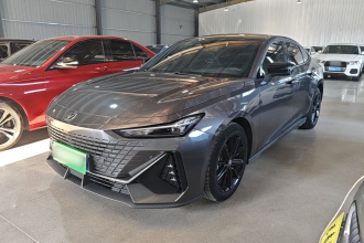 长安UNI-V 2023款 1.5T 尊贵型