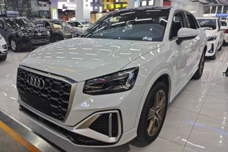 奥迪Q2L 2022款 35 TFSI 时尚动感型