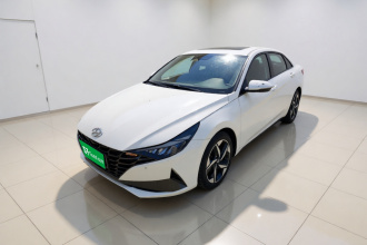 现代 伊兰特 2022款 1.5L CVT LUX尊贵版