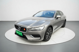 沃尔沃S60 2021款 T4 智远豪华版