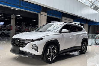 现代 2021款 途胜L 1.5T DCT LUX尊贵版