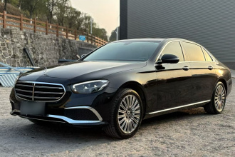 奔驰E级 2023款 E 300 L 豪华型