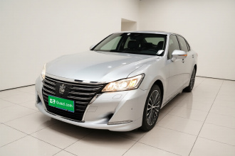 丰田 皇冠 2018款 2.0T 运动版