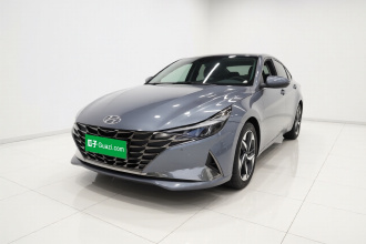 现代 伊兰特 2022款 1.5L CVT LUX尊贵版