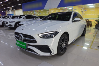 奔驰C级 2024款 改款三 C 260 L 运动版