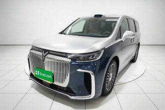 岚图汽车 岚图梦想家 2025款 PHEV 四驱旗舰乾崑版
