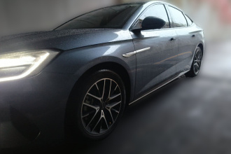 比亚迪 海豹07 DM-i 2025款 DM-i 1.5L 125km 豪华型