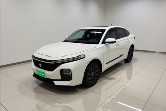 宝骏RC-5 2020款 1.5L 手动智耀精英型