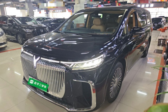 岚图汽车 岚图梦想家 2025款 PHEV 四驱尊贵鲲鹏版