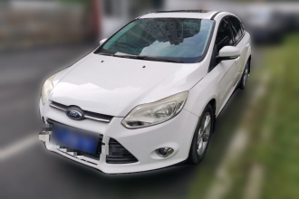 福特 福克斯 2012款 三厢 1.6L 自动风尚型