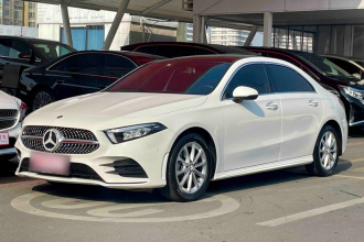 奔驰A级 2021款 A 200 L 运动轿车时尚型