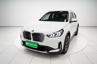 宝马iX1 2025款 xDrive30L X设计套装