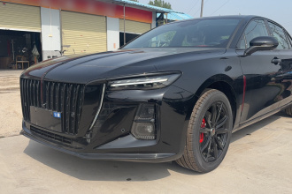 红旗H5 2025款 1.5T DCT玄影200万辆纪念版