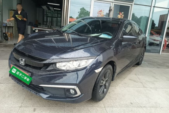 本田 思域 2021款 HATCHBACK 220TURBO CVT新锐控