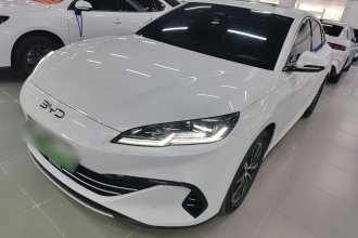 比亚迪 海豹06新能源 2024款 DM-i 120KM尊享型