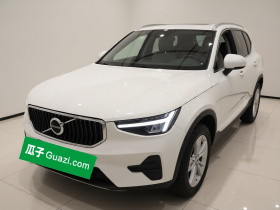 沃尔沃XC40 2023款 B3 智行时尚版