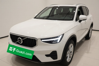 沃尔沃XC40 2023款 B3 智行时尚版