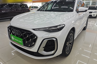 奥迪Q5L 2026款 2.0T 智混豪华型