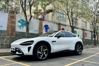 小米汽车 小米YU7 2025款 超长续航高性能四驱Max版