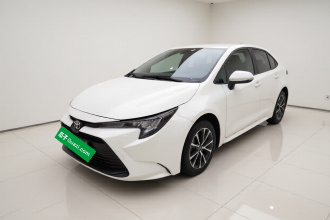 丰田 雷凌 2023款 智能电混双擎 1.8L 领先版
