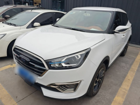 众泰T300 2017款 1.5L 手动豪华型