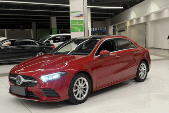 奔驰A级 2019款 改款 A 200 L 运动轿车